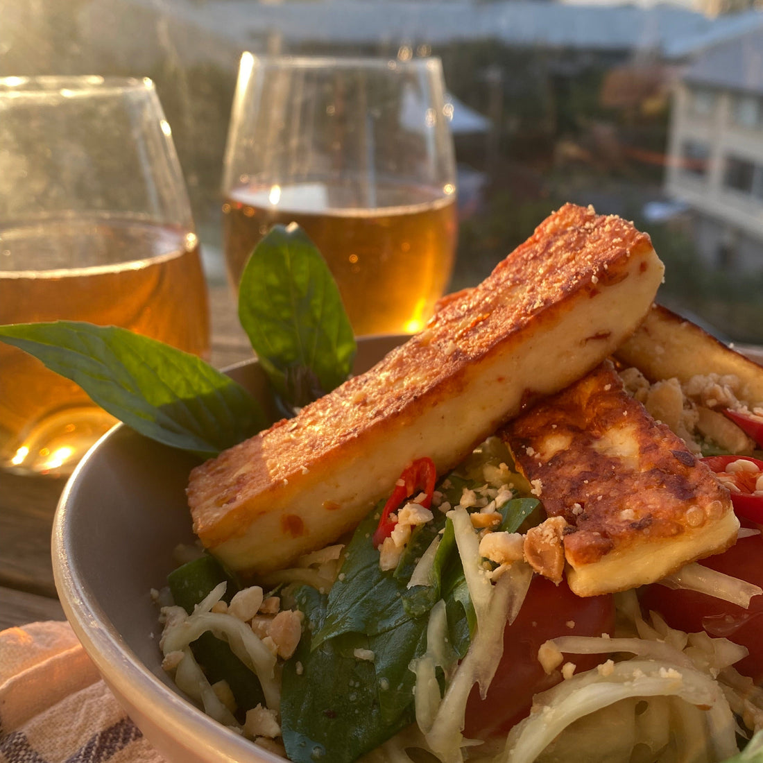 Chilli Garlic Halloumi & Green Paw Paw Salad